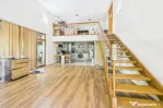 Casa compusa din doua apartamente, de vanzare, cu 8 camere,