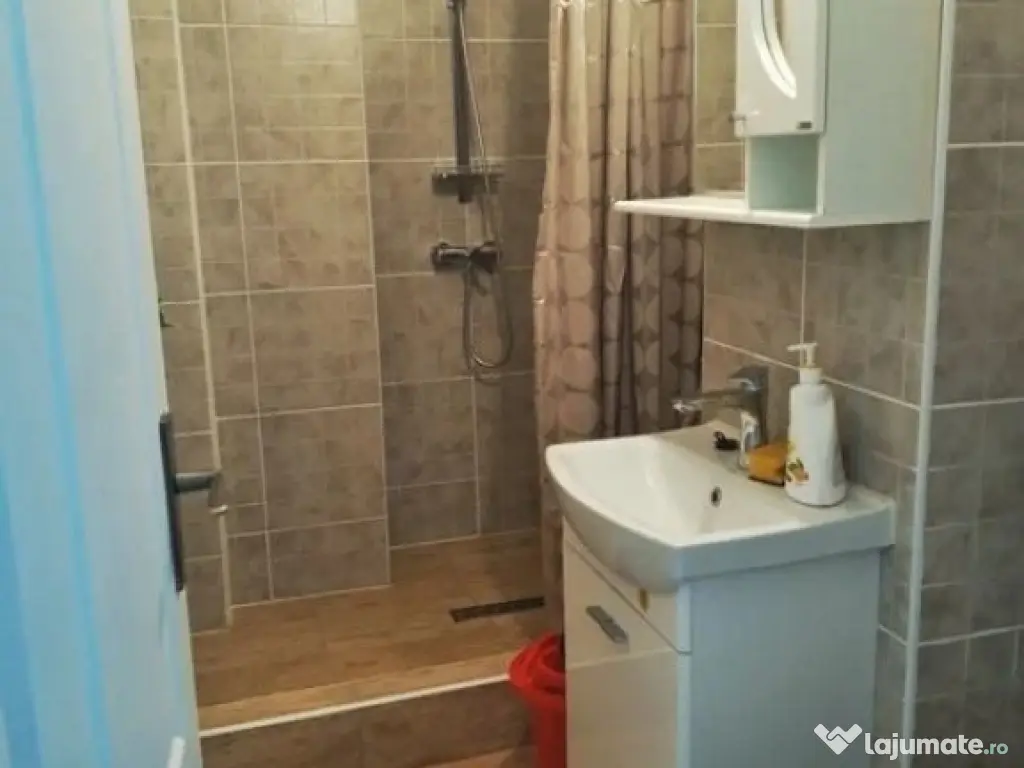 1 camera in zona Spitalului Judetean