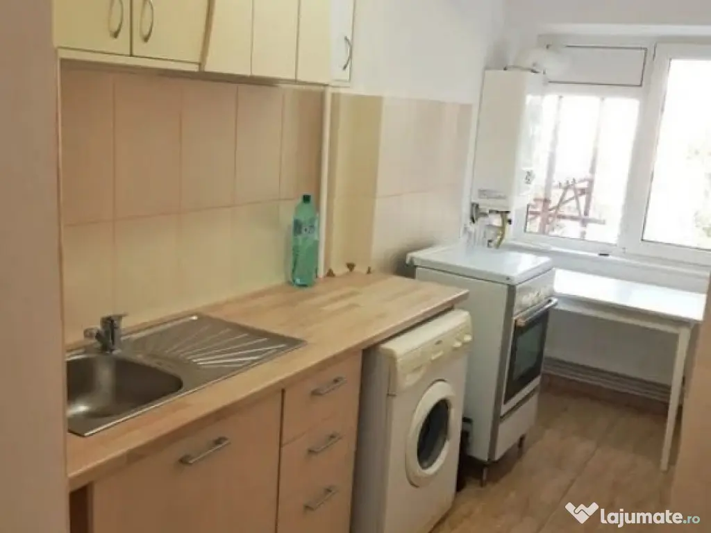 1 camera in zona Spitalului Judetean