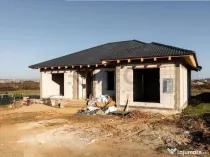 Reco, Casa la rosu Andromeda Oradea