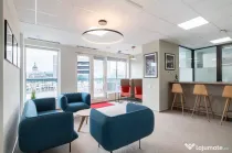 Acces nelimitat la spații de co-working în Regus Central Business Plaz