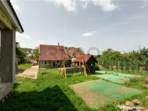 RECO Casa dubla cu teren generos