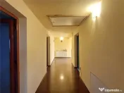 5 camere - 3 bai - 200 mp utili - teren 920 mp - Domnesti - 