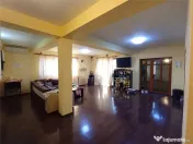 5 camere - 3 bai - 200 mp utili - teren 920 mp - Domnesti - 