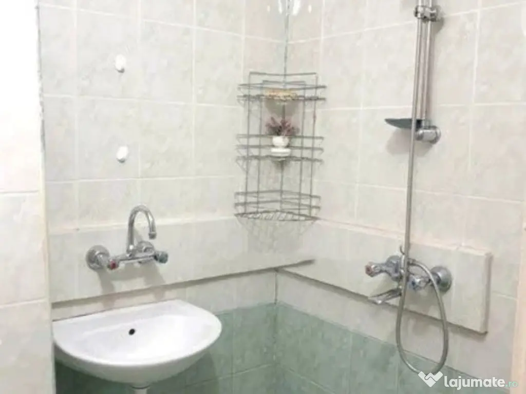 1 camera in zona Cetatii