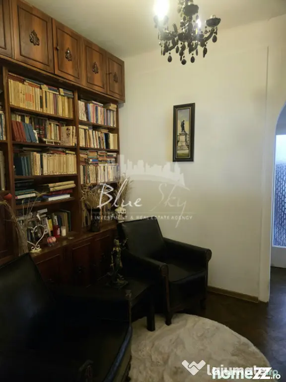Apartament 2 camere + pod amenajat, situat pe Str. Ștefan c
