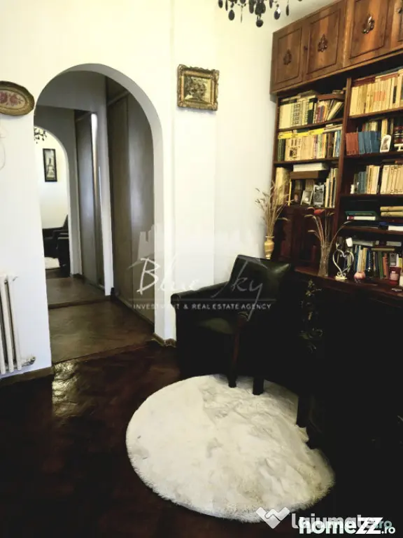 Apartament 2 camere + pod amenajat, situat pe Str. Ștefan c