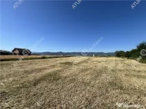 Teren de 3752 mp pozitionat pe colt cu PUZ situat in Cristia