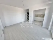 Apartament cu 2 camere, bucatarie separata disponibil imediat