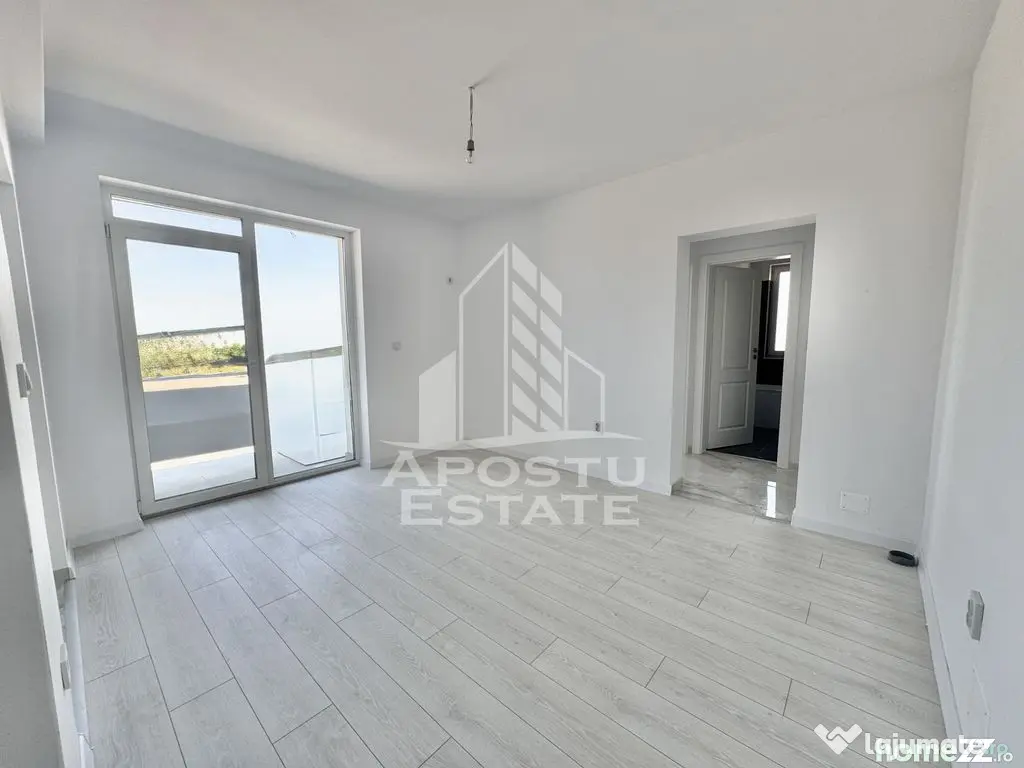 Apartament cu 2 camere, bucatarie separata disponibil imediat - Giroc (Timis)