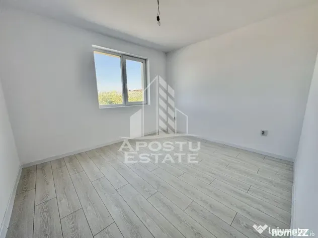 Apartament cu 2 camere, bucatarie separata disponibil imediat - Giroc (Timis)