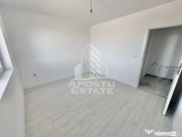 Apartament cu 2 camere, bucatarie separata disponibil imediat - Giroc (Timis)
