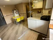 Casă spațioasă, complet mobilată, cu teren generos – F 