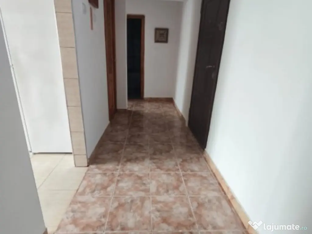 Apartament 2 camere, 49 mp, decomandat, Siret