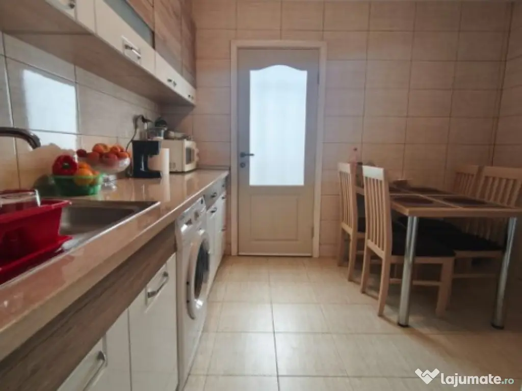Apartament 2 camere, 49 mp, decomandat, Siret