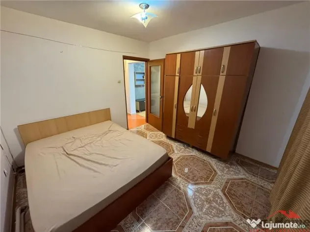 Apartament 2 camere, parter, zona Garii / Barsei, mobilat si