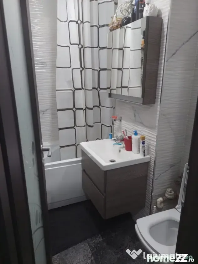 Apartament 3 camere Calea Calarasilor/Viziru