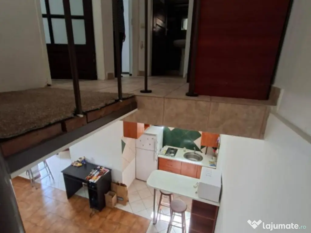 Casa/Ap.3 camere, P 1, Podul Grand la 630 euro