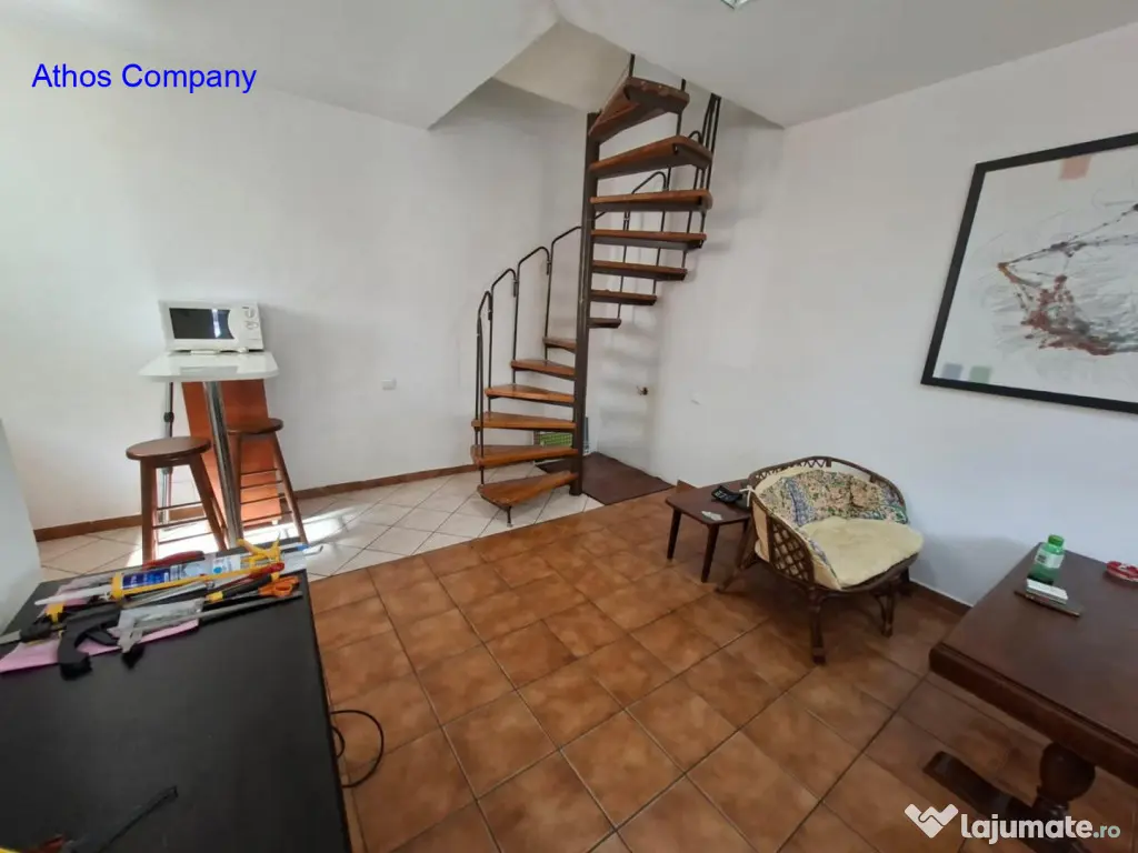 Casa/Ap.3 camere, P 1, Podul Grand la 630 euro