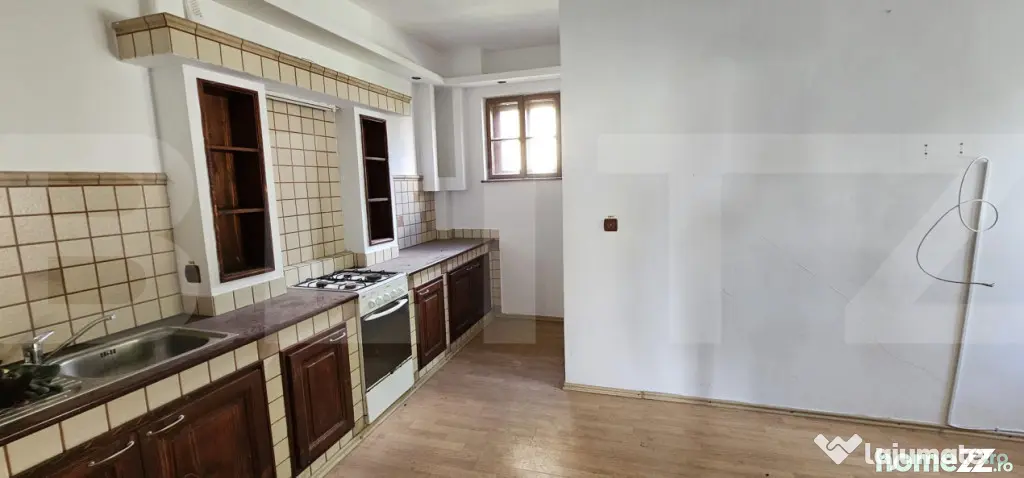 Apartament de 130 mp dintr-o casa in centru, Sfantu Gheorghe - Sfantu Gheorghe (Covasna)