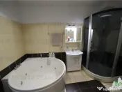 Apartament cu 4 camere de , Ultracentral, Kogalniceanu, cu 