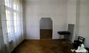 Apartament cu 4 camere de , Ultracentral, Kogalniceanu, cu 