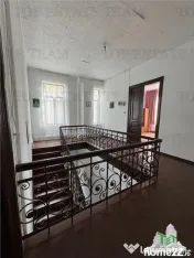 Apartament cu 4 camere de , Ultracentral, Kogalniceanu, cu 