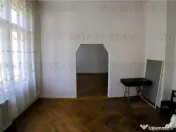 Apartament cu 4 camere de , Ultracentral, Kogalniceanu, cu 