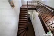 Apartament cu 4 camere de , Ultracentral, Kogalniceanu, cu 