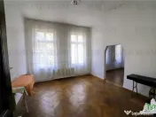 Apartament cu 4 camere de , Ultracentral, Kogalniceanu, cu 