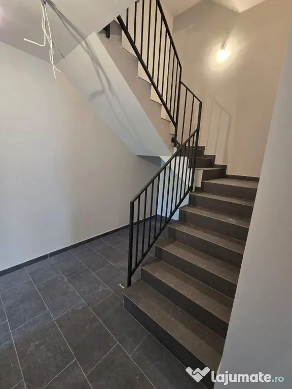 Apartament cu 4 camere 125 mp (4 garsoniere) la cheie + 6...
