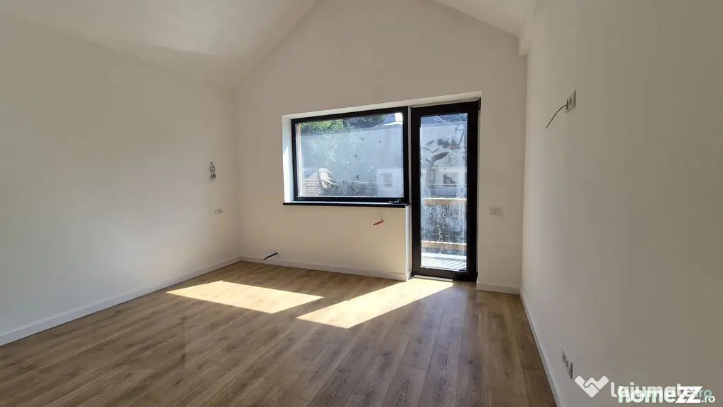 Apartament cu 4 camere 125 mp (4 garsoniere) la cheie + 6...