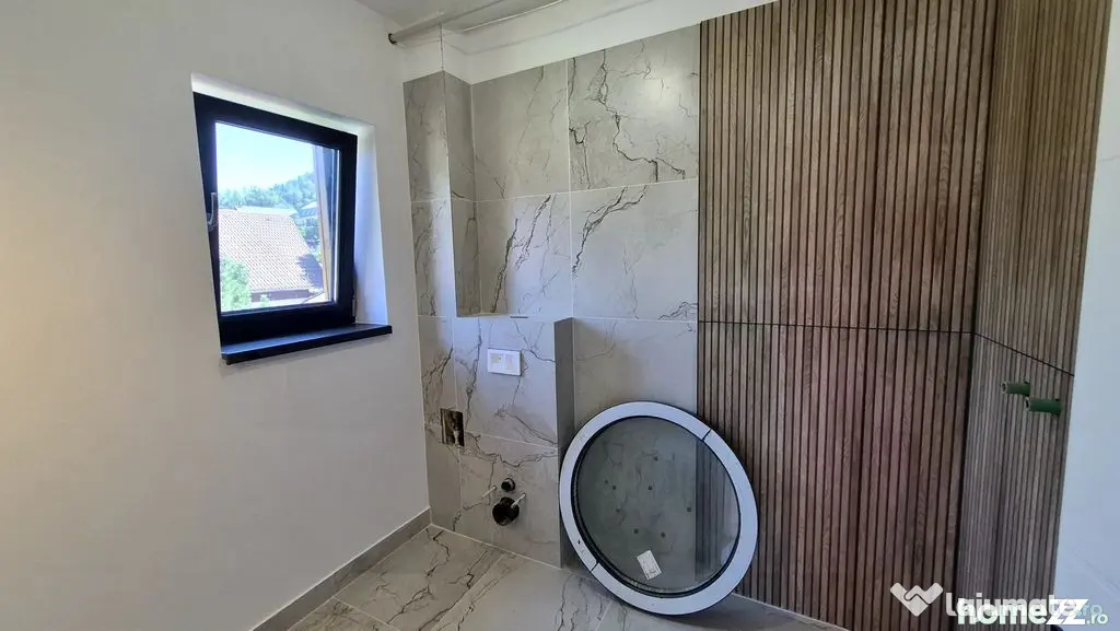 Apartament cu 4 camere 125 mp (4 garsoniere) la cheie + 6...