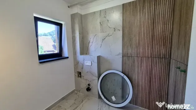 Apartament cu 4 camere 125 mp (4 garsoniere) la cheie + 6...