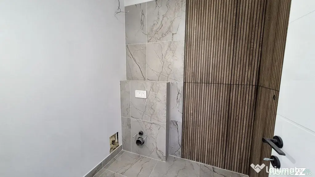Apartament cu 4 camere 125 mp (4 garsoniere) la cheie + 6...