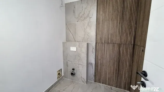Apartament cu 4 camere 125 mp (4 garsoniere) la cheie + 6...