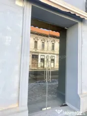 Spatiu comercial Centrul Istoric 24 mp, vitrina stradala