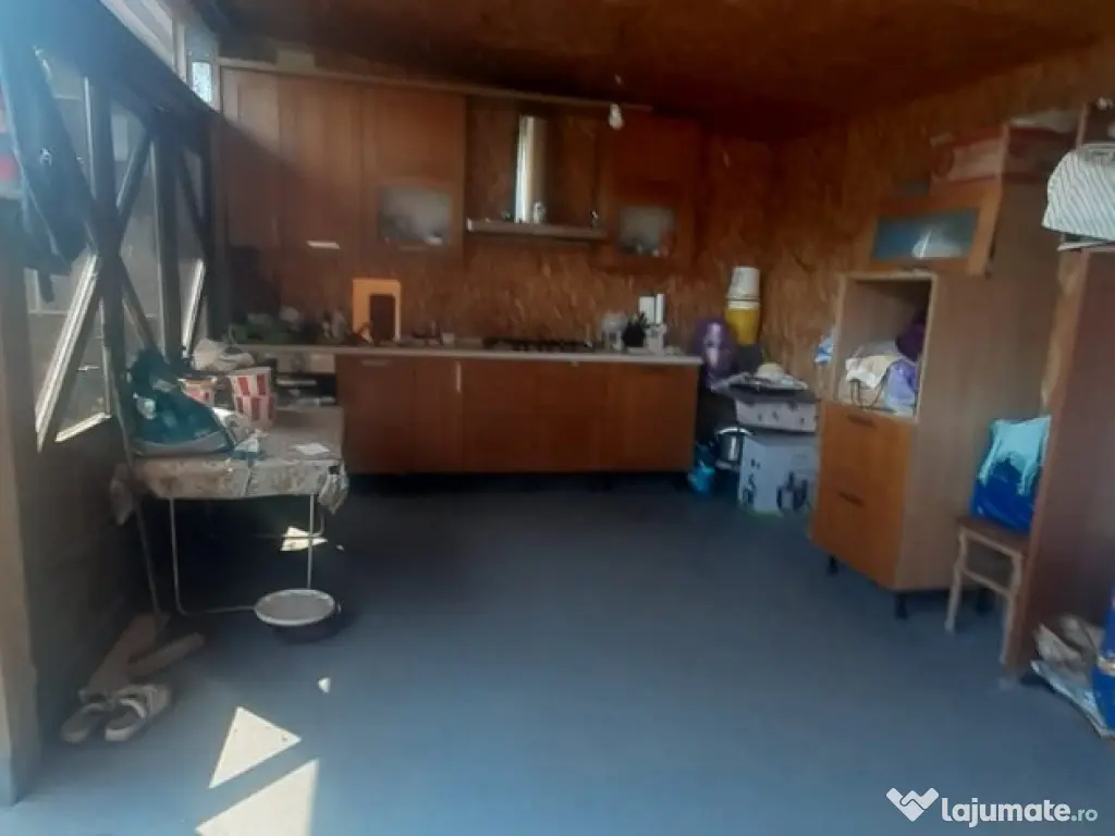 Sat Sasar, casa , 23 ari teren