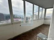 Ap 3 camere decomandat - zona Grivitei 