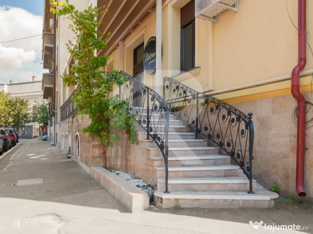 RESTAURANT DE VANZARE zona ARMENEASCA