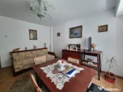 Zonă verde- apartament două camere decomandate, cu îmbun? 