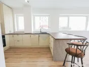 Apartament premium cu parcare subterană și boxă – Su... 