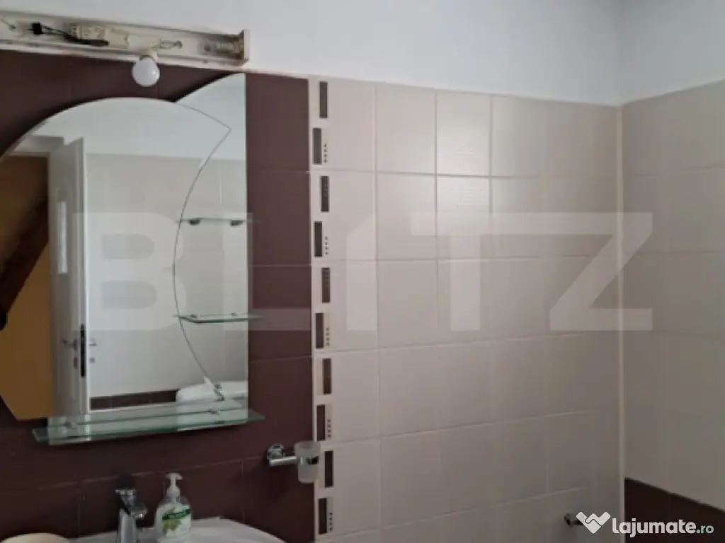 Casa cu 3 camere, 88 mp, teren 240 mp, zona Liceului Economi