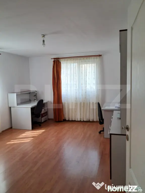 Casa cu 3 camere, 88 mp, teren 337 mp, zona Liceului Economi - Suceava (Suceava)