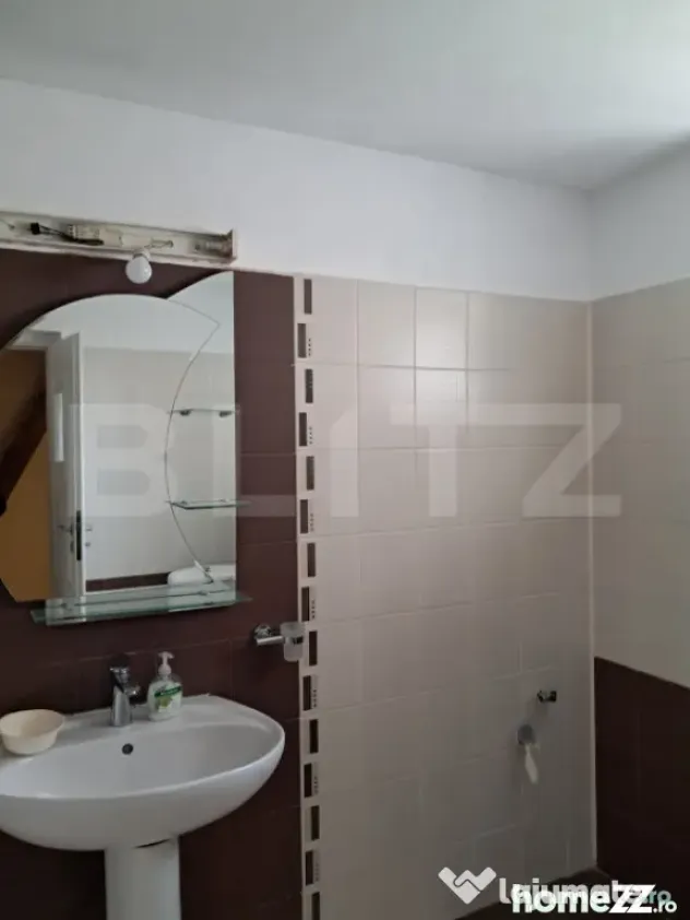 Casa cu 3 camere, 88 mp, teren 337 mp, zona Liceului Economi - Suceava (Suceava)