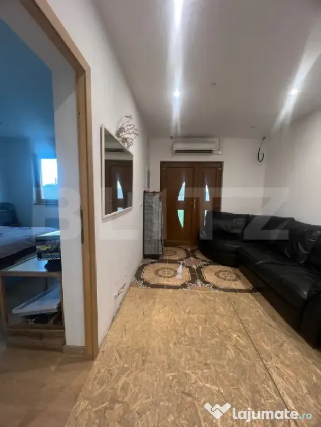 Casa cu 5 camere, 217 mp utili, 1396 mp teren, Cartierul Pri