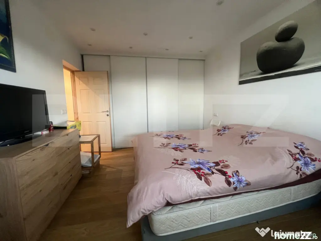 Casa cu 5 camere, 217 mp utili, 1396 mp teren, Cartierul Pri