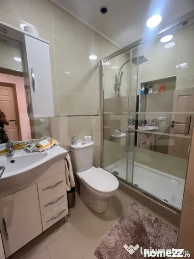 Casa cu 5 camere, 217 mp utili, 1396 mp teren, Cartierul Pri