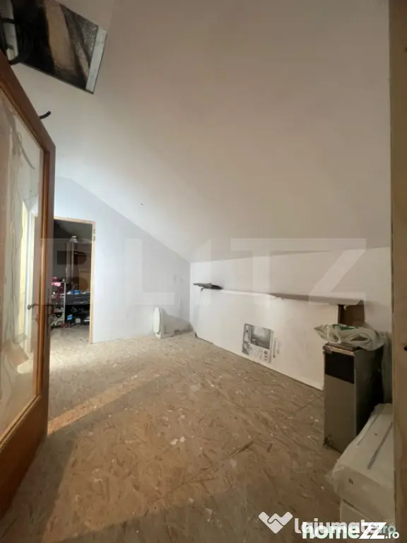 Casa cu 5 camere, 217 mp utili, 1396 mp teren, Cartierul Pri