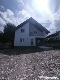 Casa noua individuala 5 camere, 500mp teren, Radauti